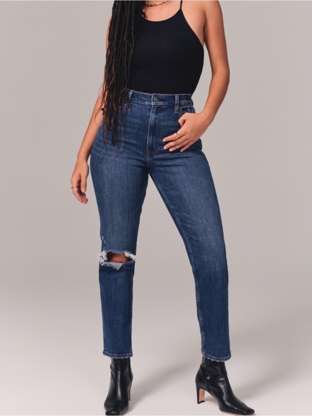Abercrombie & Fitch Curve Love Ultra HR Ankle Straight Jean